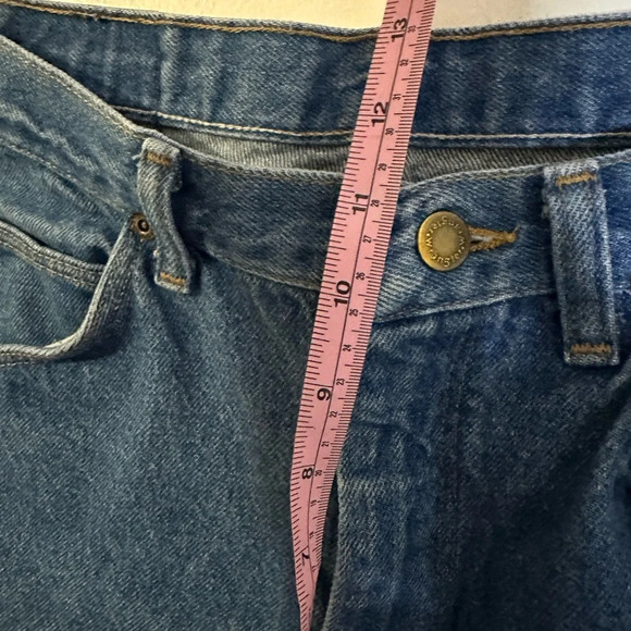 Vintage Wrangler Frayed Bottom Jeans. - Picture 7 of 10